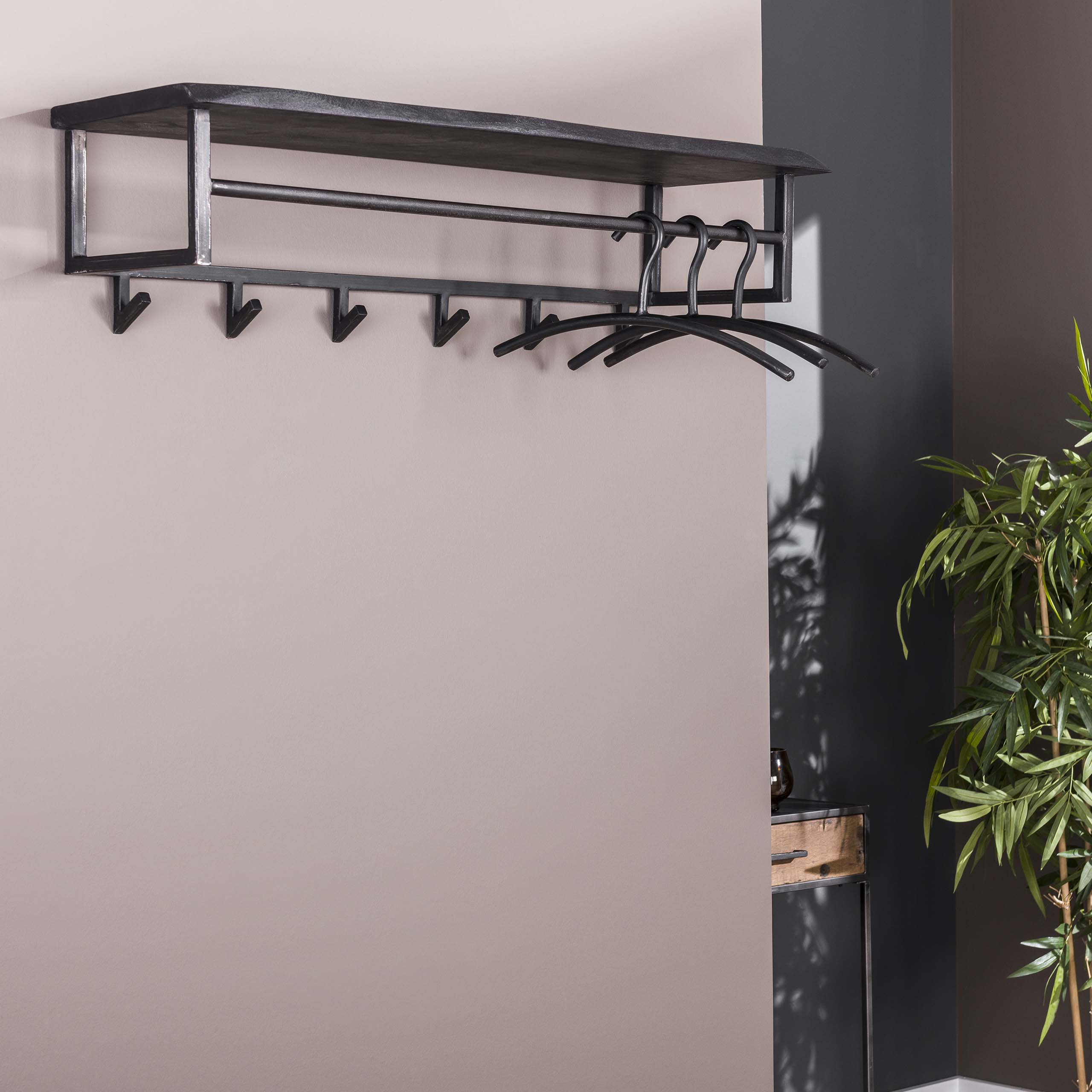 Garderobe Yucon 6 Haken Hutablage / Massive Akazie schwarz