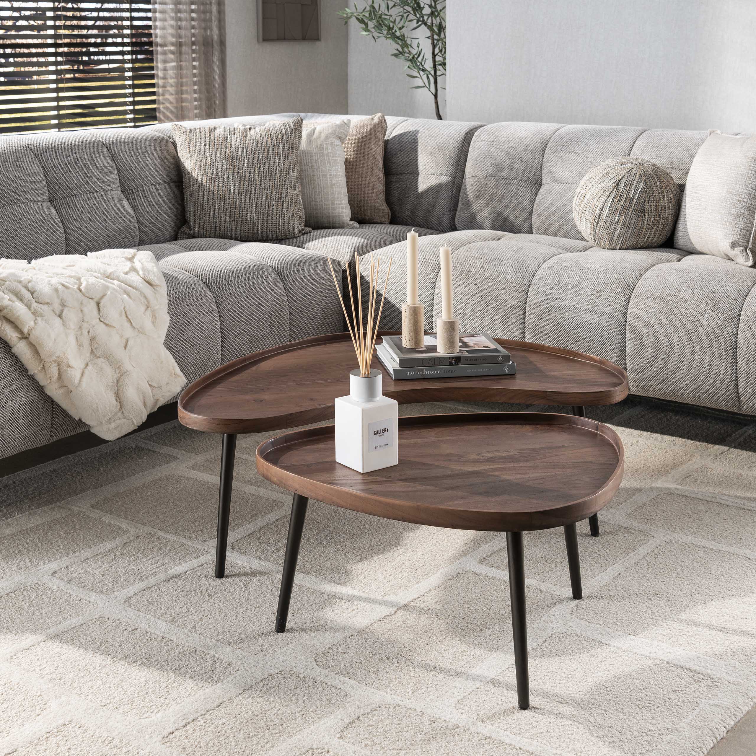 Couchtisch Carve Organic - 2er-Set - Akazienbraun