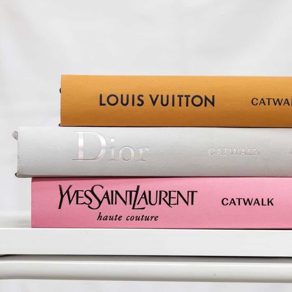 Yves Saint Laurent Catwalk - Fashionbook