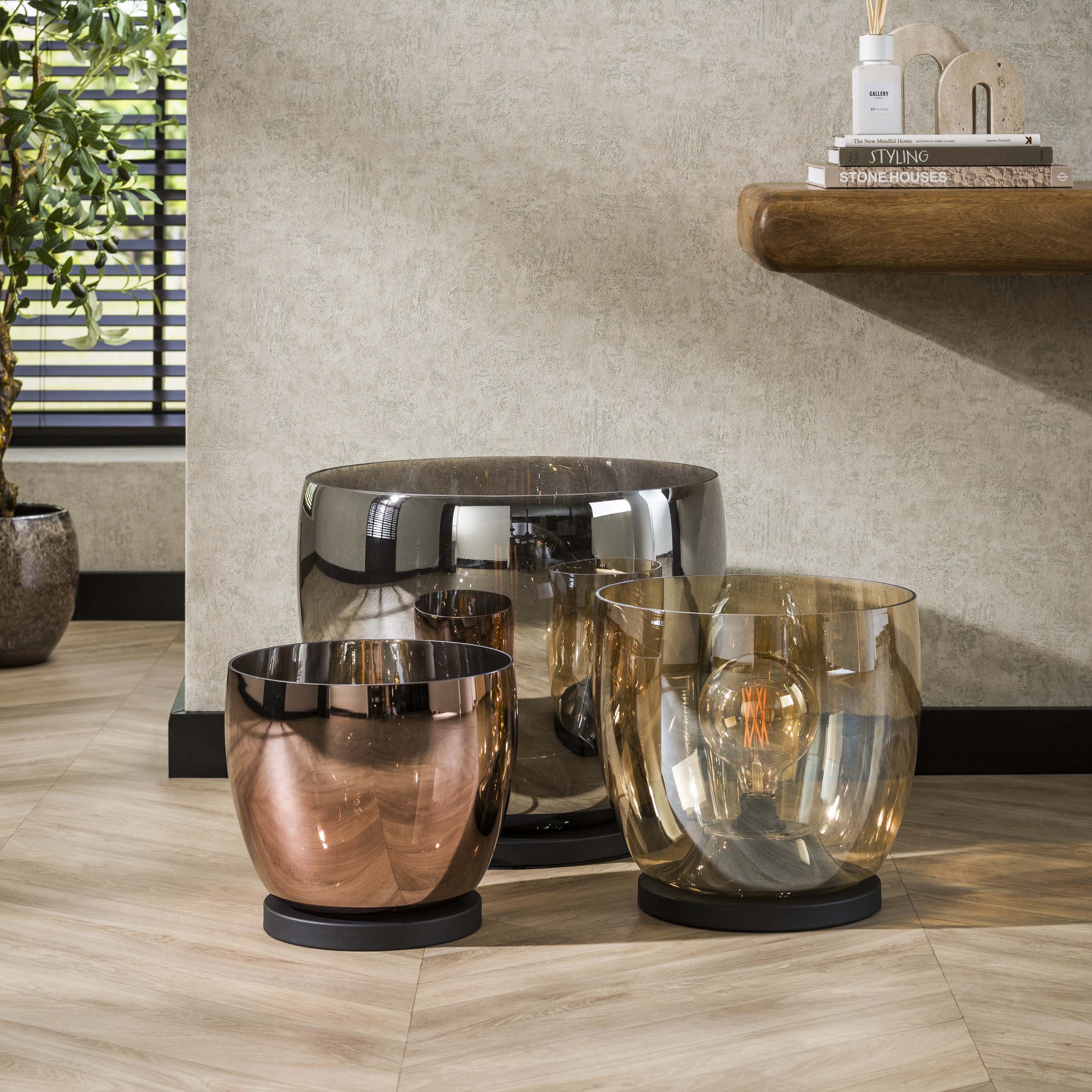 Stehleuchte UP L 1-flammig – Rauchgraues Glas