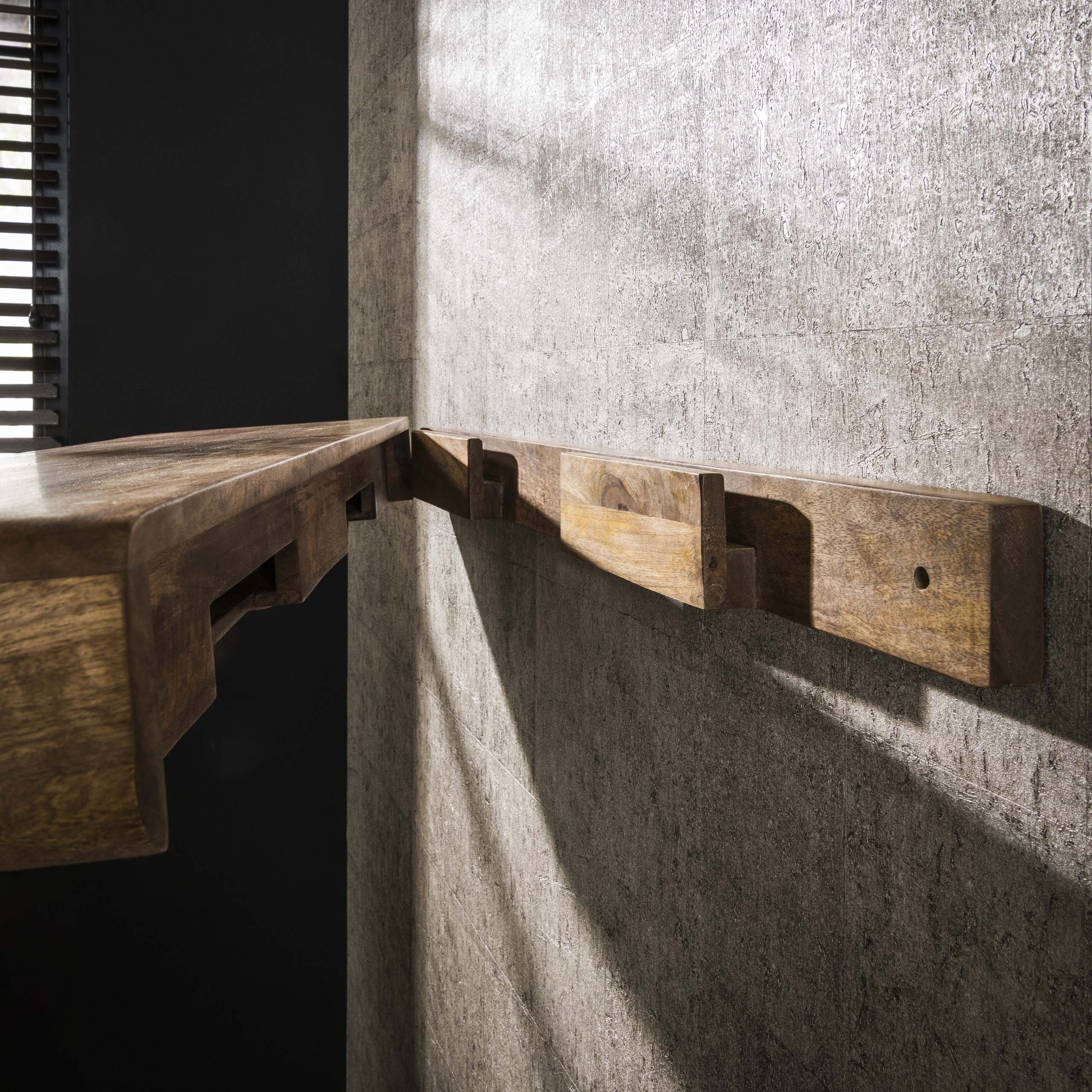 Wandregal 118 schlicht / massiv mangosandfarben