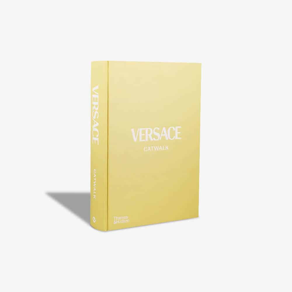 Versace Catwalk – Fashionbook
