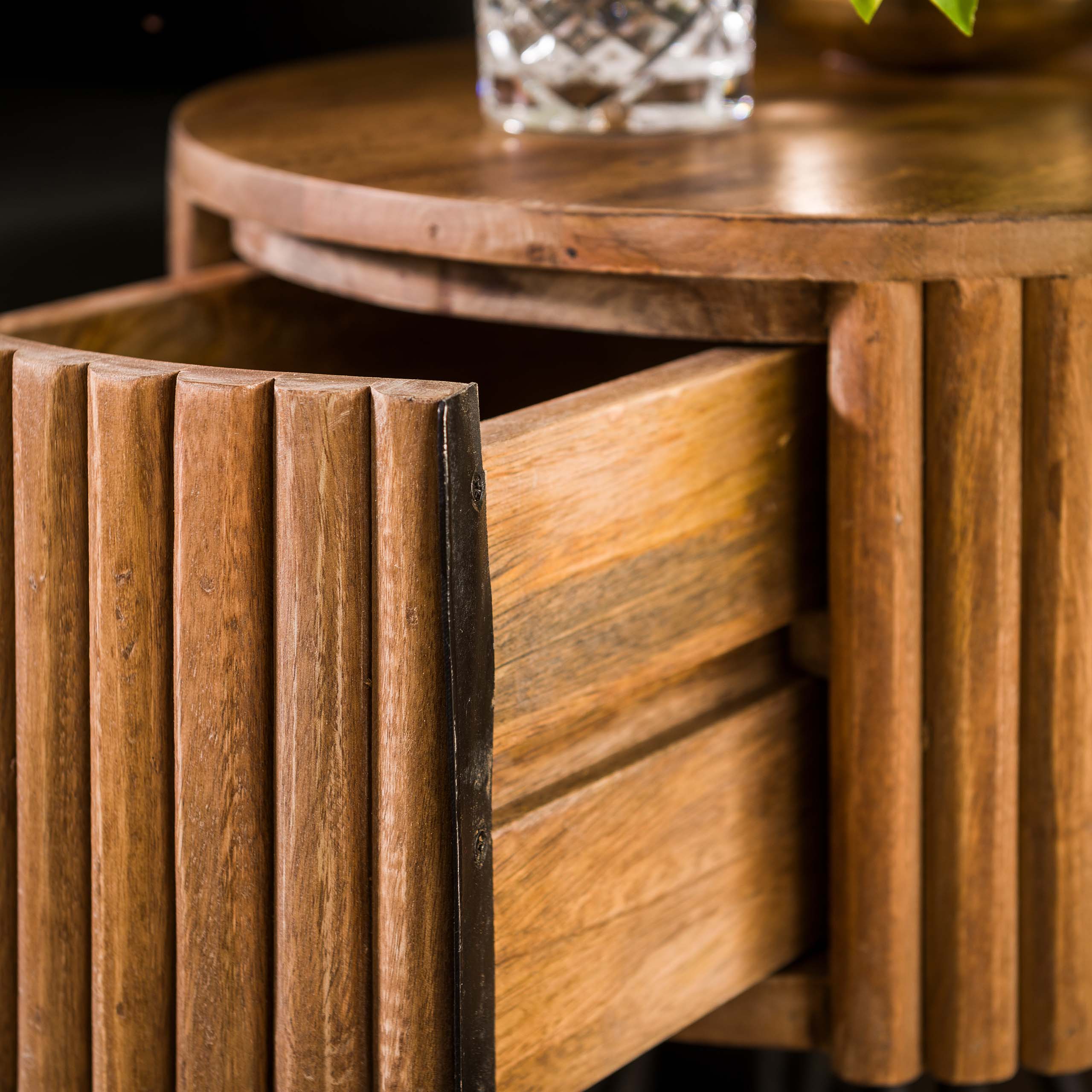 Nachttisch 1L Tweak rund / Solide Mango-Sandfarbe