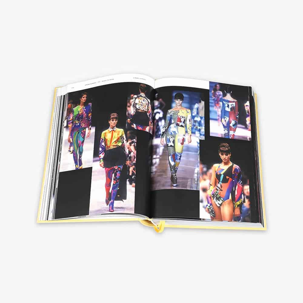 Versace Catwalk – Fashionbook