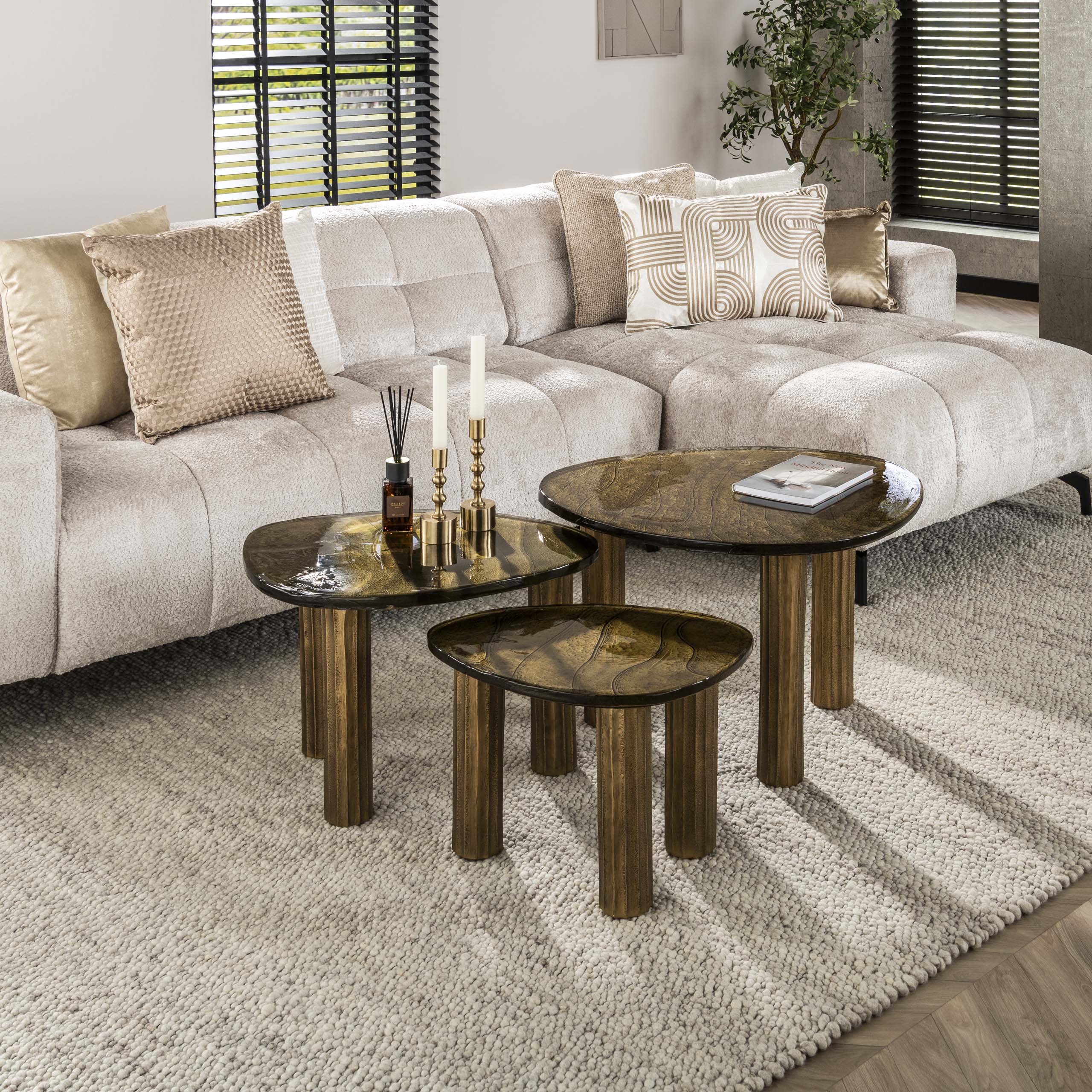 Couchtisch Eclipse L – Antikgold