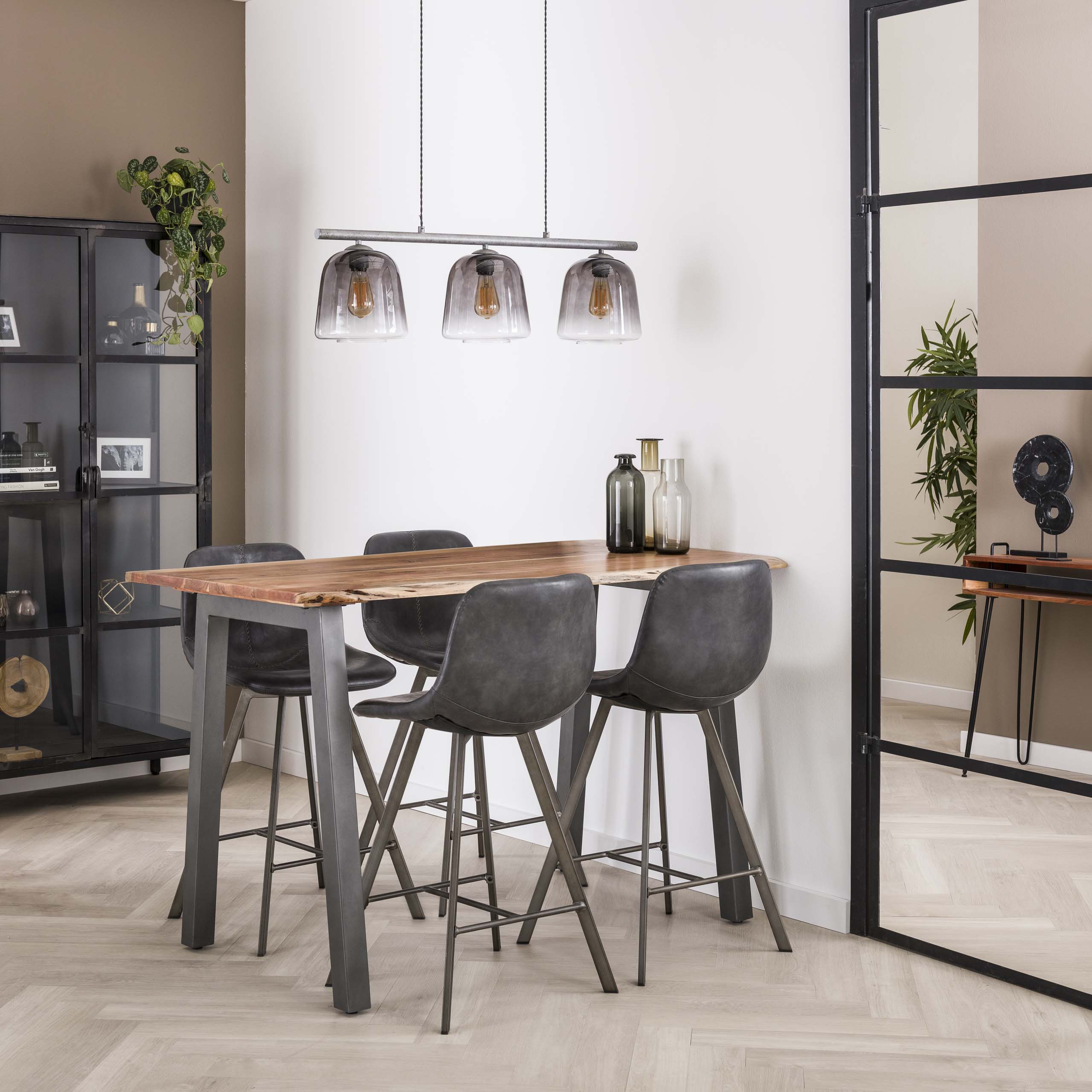 Bartisch 147 Kante 25 mm / Massive Akazie natur