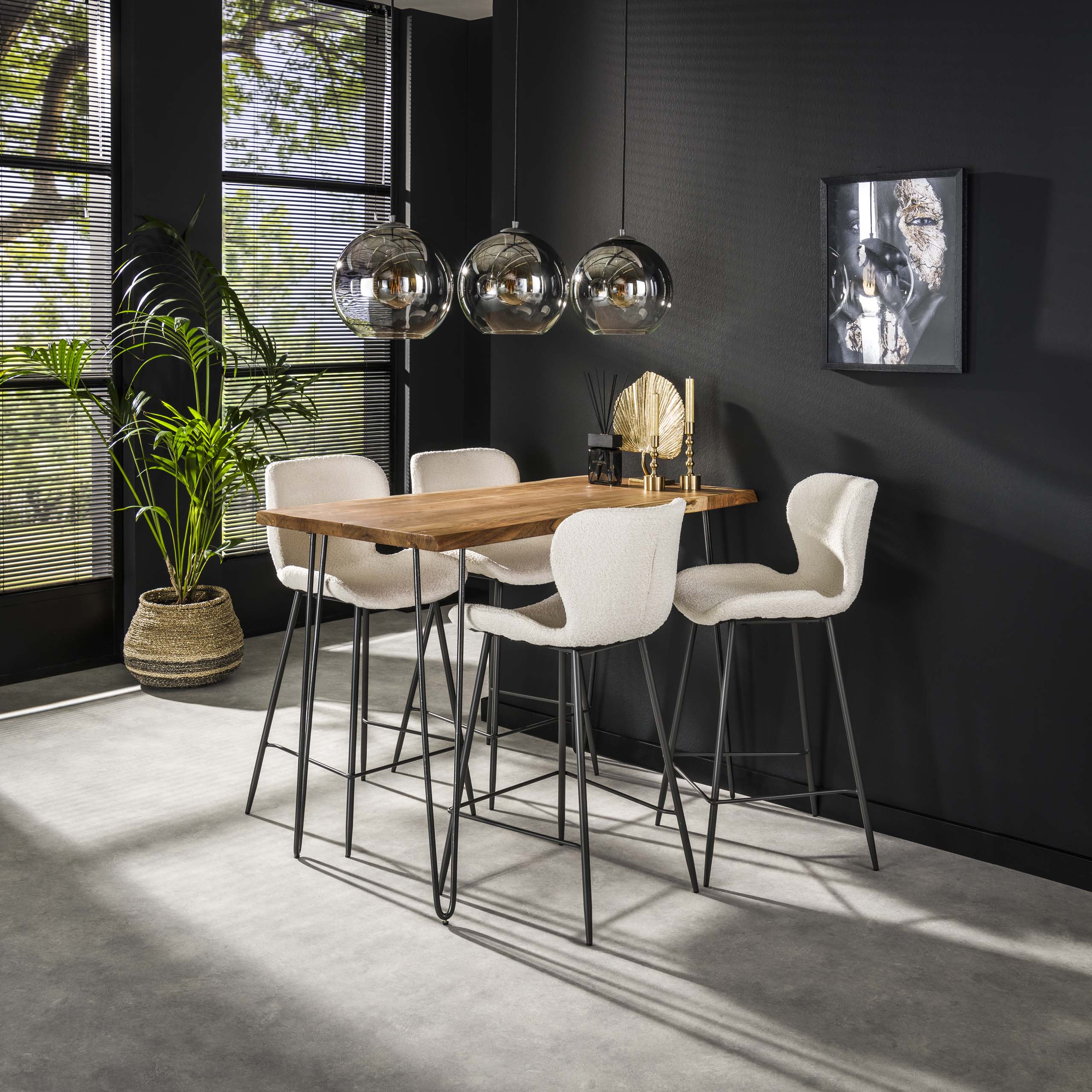 Bartischkante 130 / Massive Akazie natur