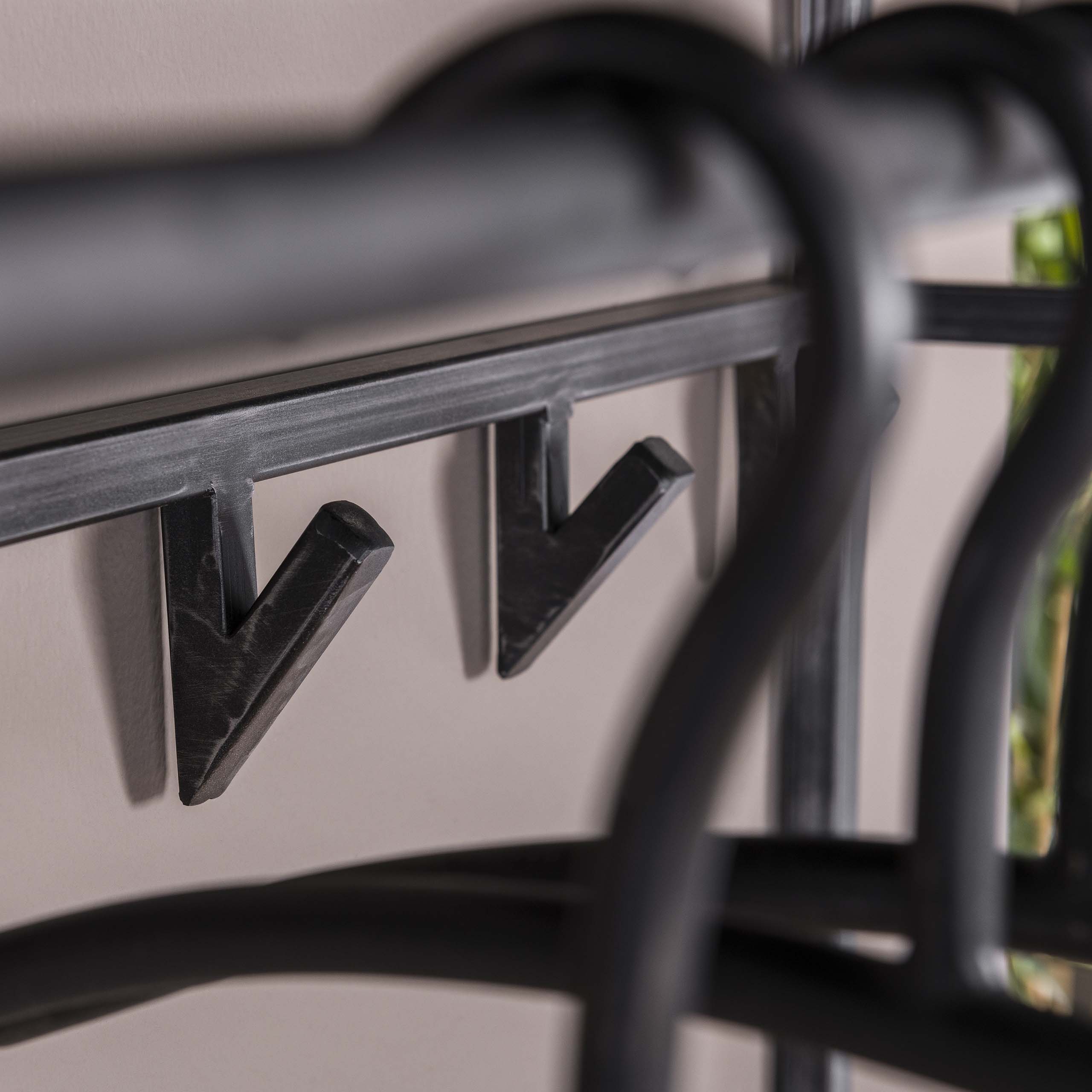 Garderobe Yucon hoch 12 Haken Hutablage / Massive Akazie schwarz