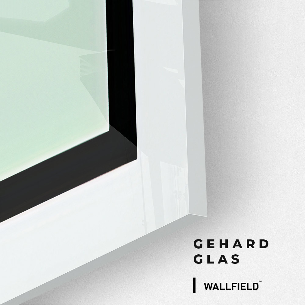 Hustle in Silence - Glas