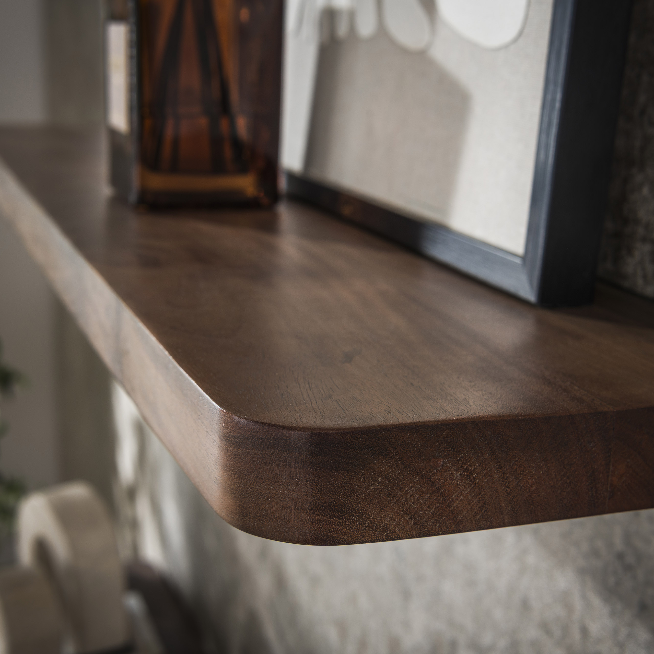 Wandregal Carve 120 cm – Massive Akazie braun