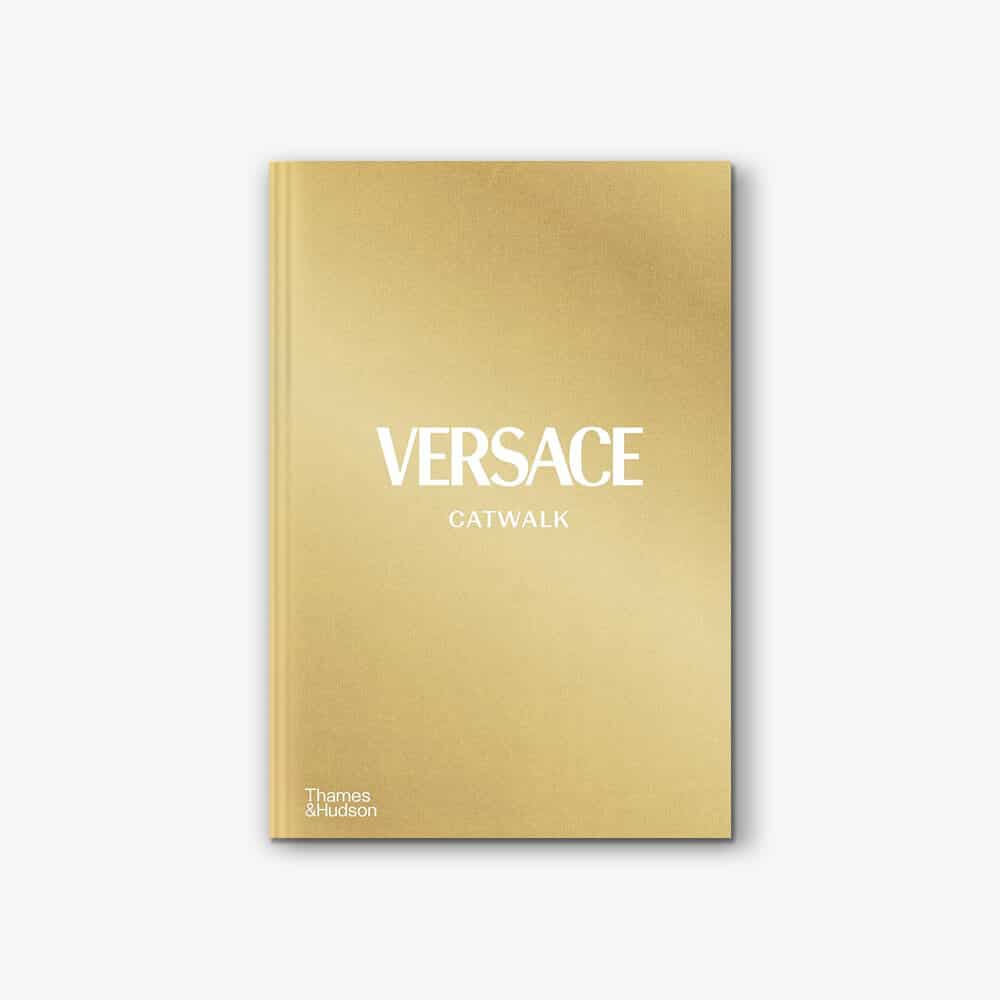 Versace Catwalk – Fashionbook