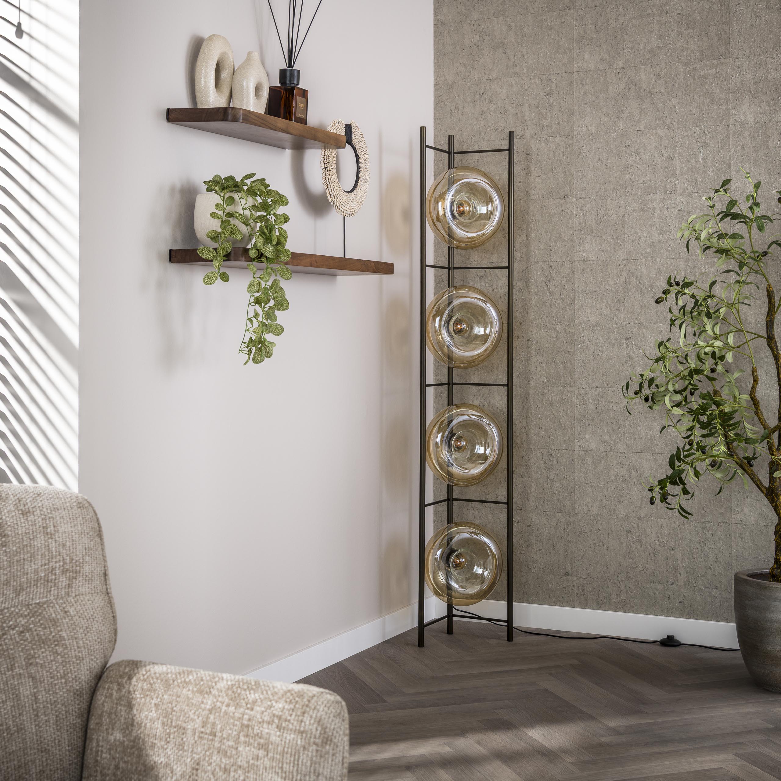 Stehleuchte Soll 4-flammig, bernsteinfarbenes Glas