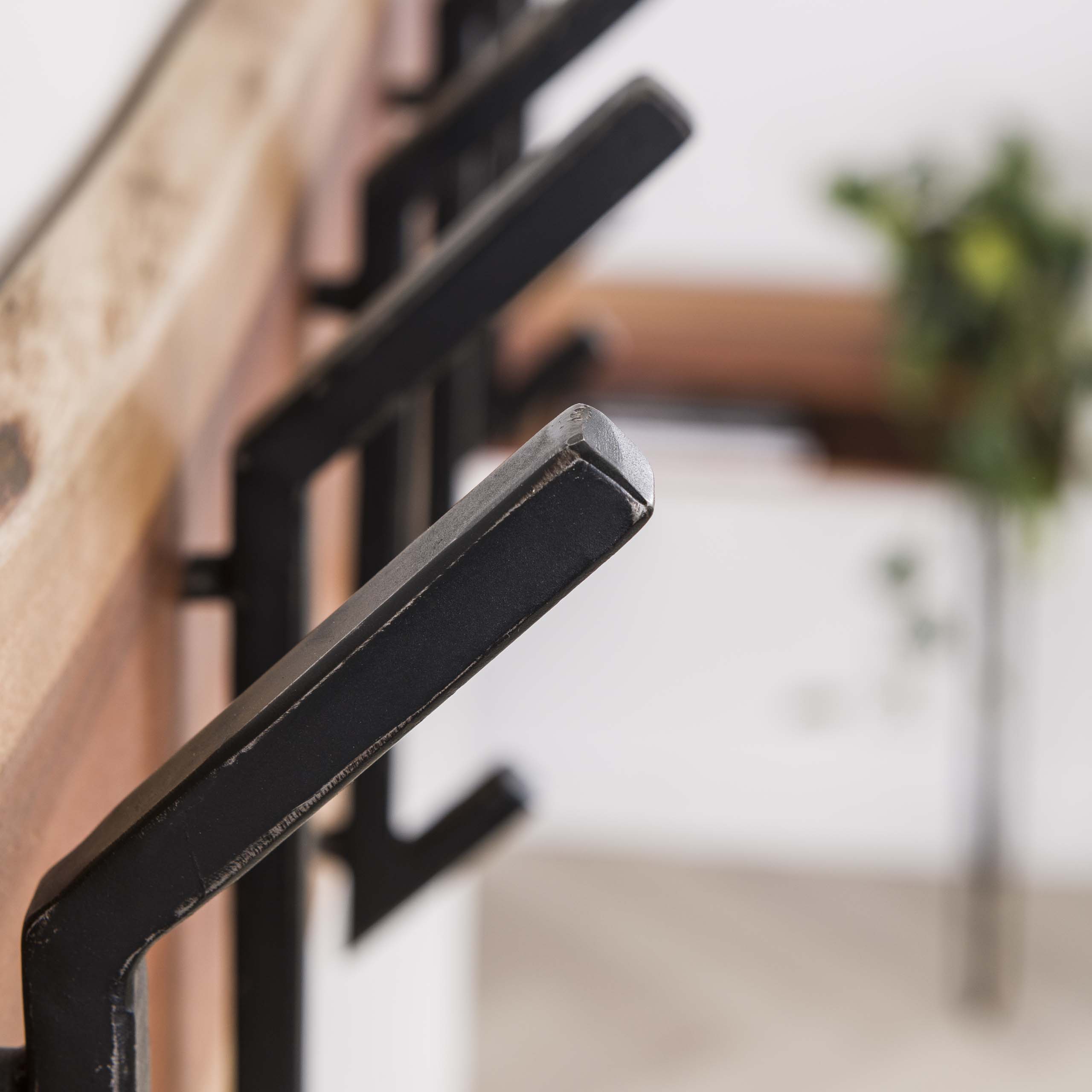 Garderobe Edge 2x6 Haken - Massive Akazie