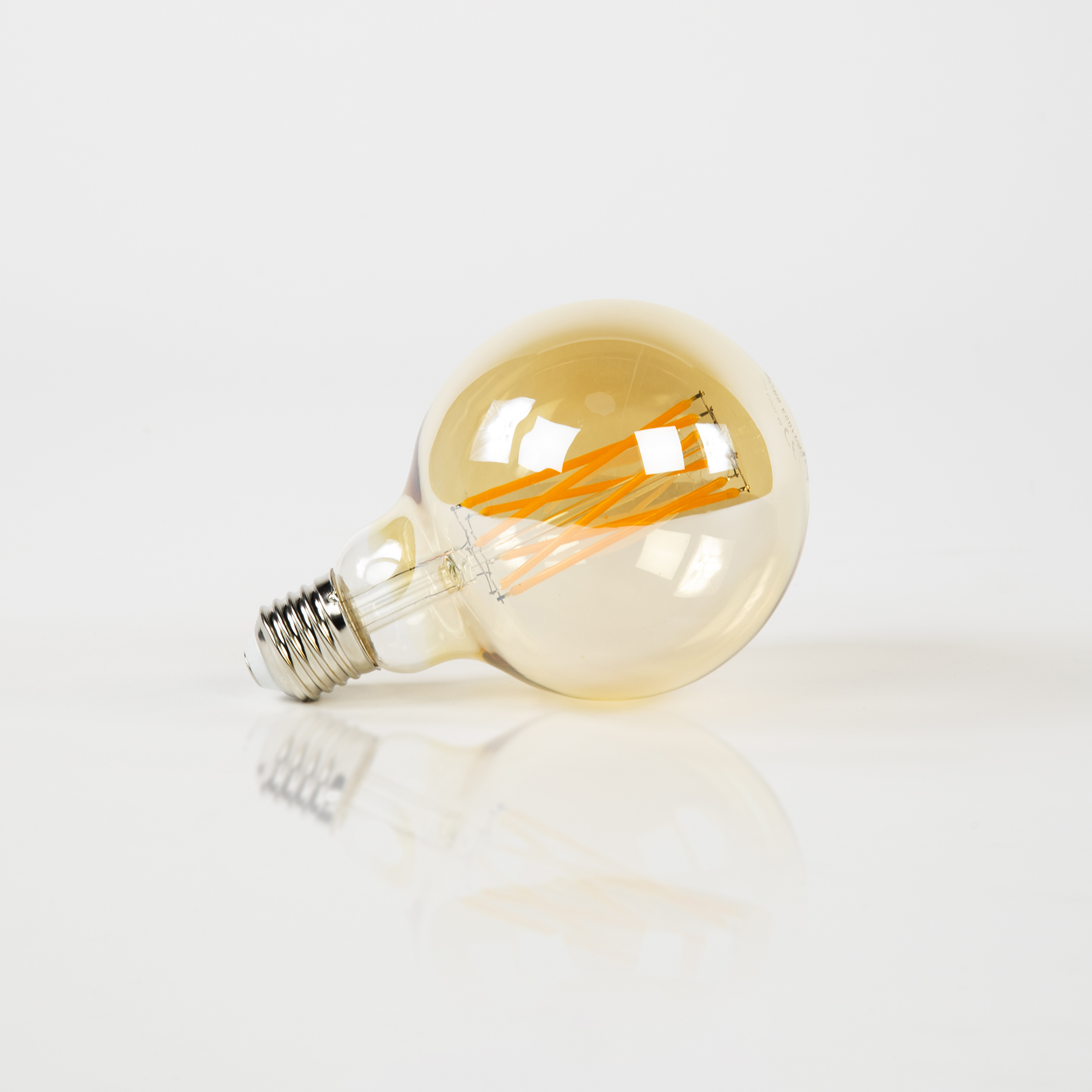 Lichtquelle LED [G95] Glühlampe Ø9,5 - E27 6W dimmbar / Braunglas